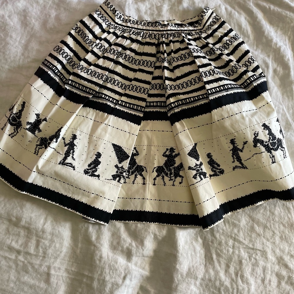 Club Monaco Black and Cream A-Line Skirt